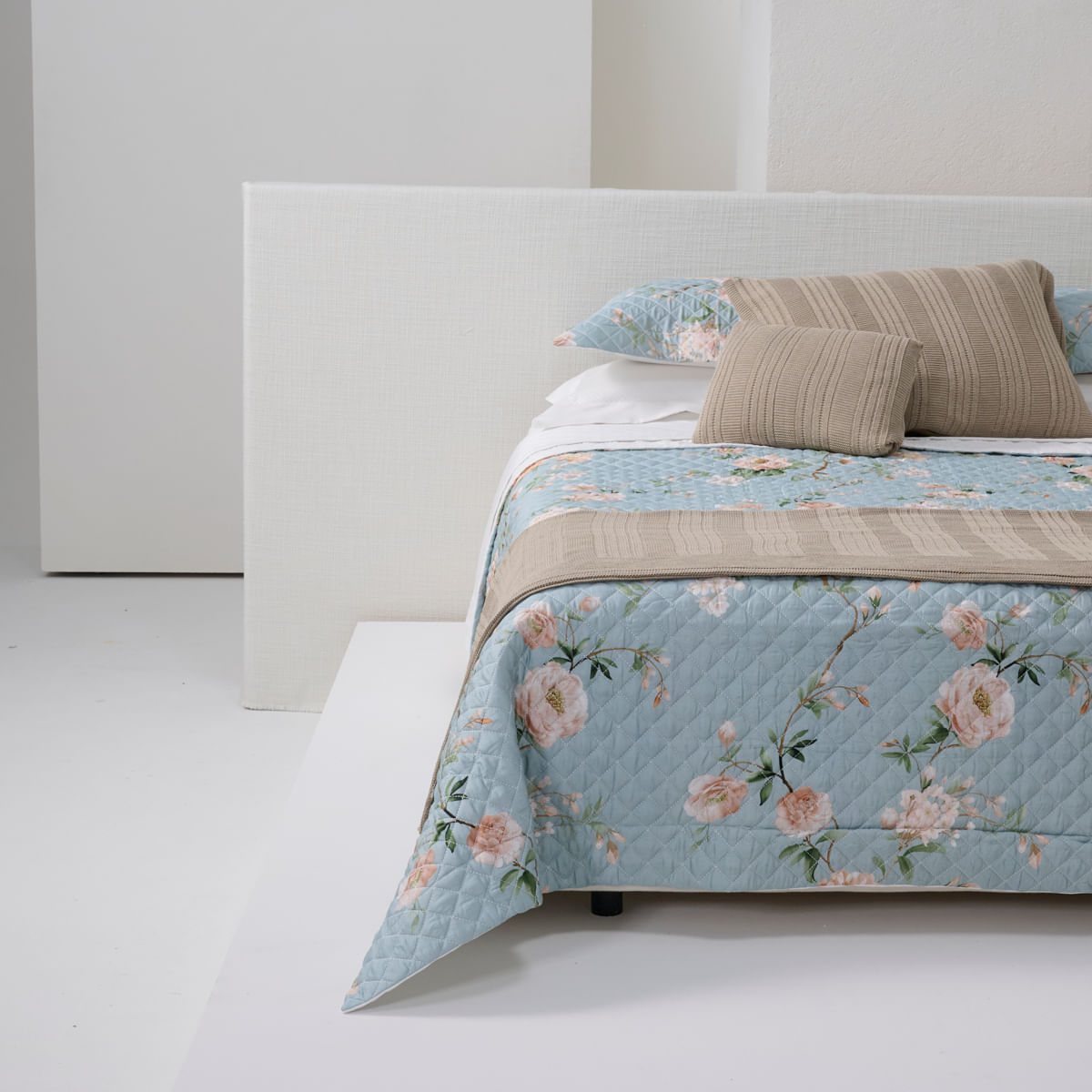 08 01 0092 Colcha Bambu Aster Azul 001